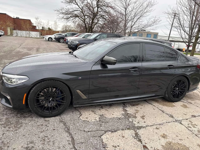 BMW 550 xDrive/ШИБИДАХ/360/ОБДУХВАНЕ/ГУМИ+ ДЖАНТИ - автомобили, коли, обяви за нови и употребявани 2