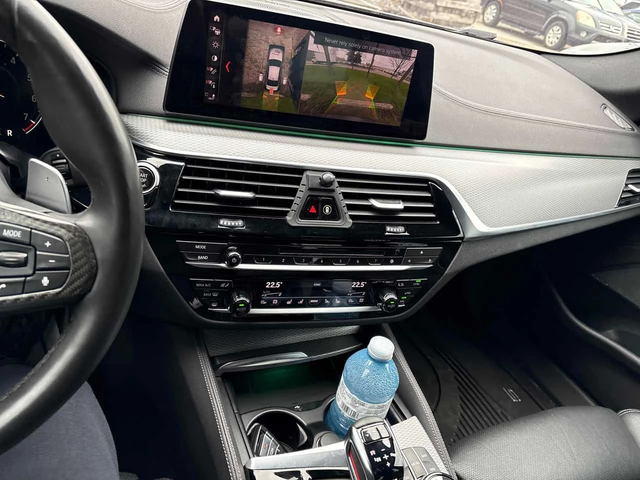 BMW 550 xDrive/ШИБИДАХ/360/ОБДУХВАНЕ/ГУМИ+ ДЖАНТИ - автомобили, коли, обяви за нови и употребявани 8