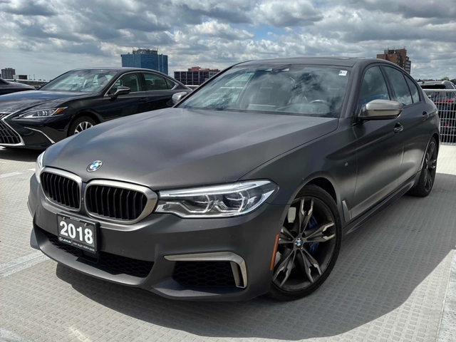 BMW 550 M550i xDrive / CARFAX - автомобили, коли, обяви за нови и употребявани 0