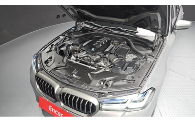 BMW 700 M550 | XDRIVE | B&O | HEAD UP - автомобили, коли, обяви за нови и употребявани 15