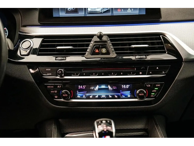BMW 550 xDrive* M PACK* 360* HUD* BOWERS* DISTRO* CARBON - автомобили, коли, обяви за нови и употребявани 6