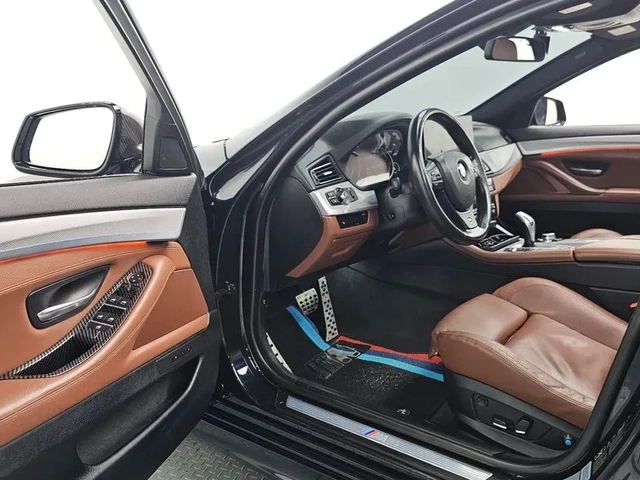 BMW 550 i - автомобили, коли, обяви за нови и употребявани 10