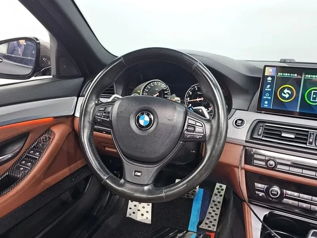 BMW 550 i - автомобили, коли, обяви за нови и употребявани 12