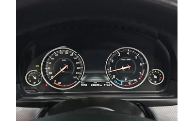 BMW 550 i - автомобили, коли, обяви за нови и употребявани 7