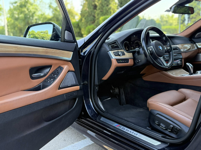 BMW 550 M550d xDrive Touring - автомобили, коли, обяви за нови и употребявани 2