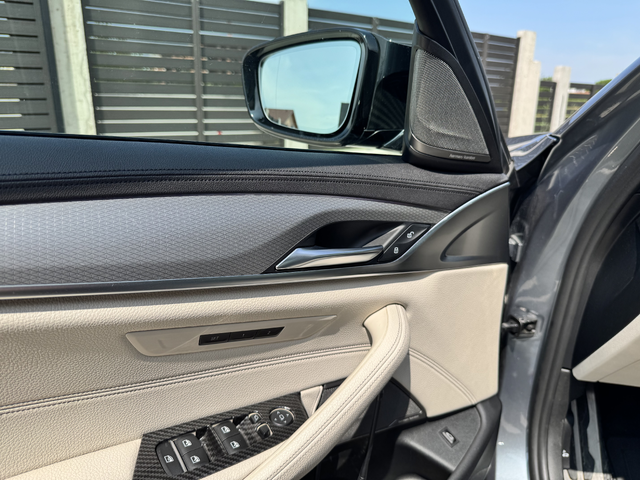 BMW 550 xDrive M550d/90K KM/H&K/360/Заден завиващ мост/CarPlay - автомобили, коли, обяви за нови и употребявани 6