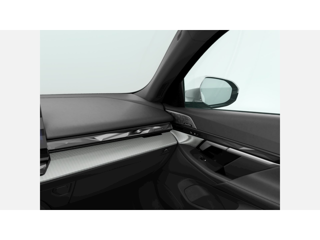 BMW 550e xDrive - автомобили, коли, обяви за нови и употребявани 10