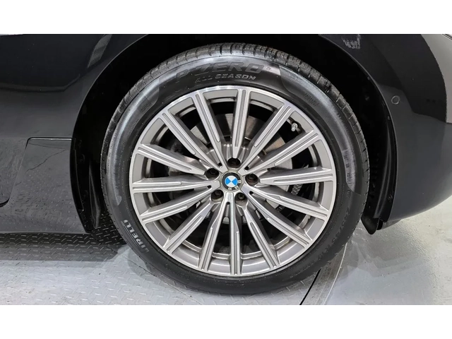 BMW 6 GT 30D xDrive / DIGITAL / ОБДУХ / HUD / PANO / 360 - автомобили, коли, обяви за нови и употребявани 4