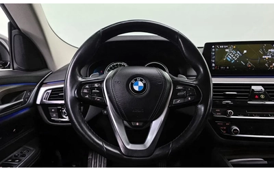 BMW 6 GT 30D xDrive / DIGITAL / ОБДУХ / HUD / PANO / 360 - автомобили, коли, обяви за нови и употребявани 7