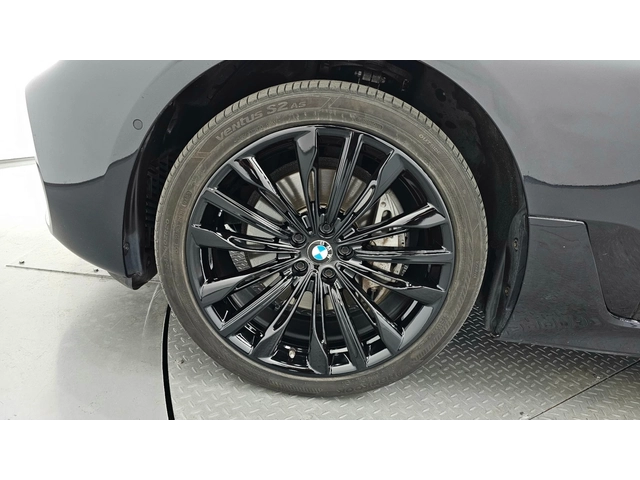 BMW 6 GT 640i xDrive Luxury | HUD | MEMORY | SOFT CLOSE - автомобили, коли, обяви за нови и употребявани 16