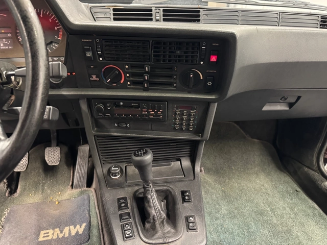 BMW 635 633 CSI - автомобили, коли, обяви за нови и употребявани 11