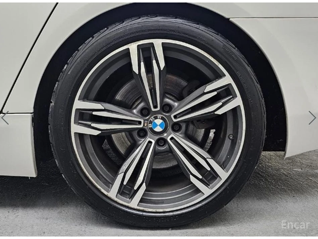 BMW 640 i Gran Coupe* M Pack* HEAD-UP* 360 CAM* MEMORY* - автомобили, коли, обяви за нови и употребявани 4