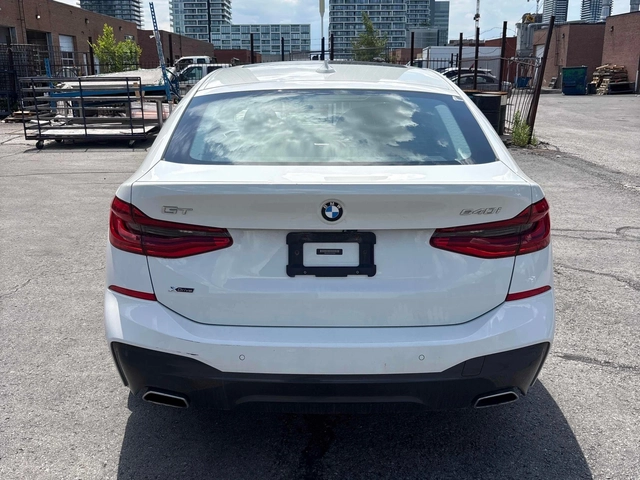 BMW 640 i xDrive/GT/Digital/360/HUD/H&K/ОБДУХВАНЕ - автомобили, коли, обяви за нови и употребявани 4