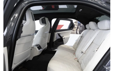 BMW 700 Series 750e xDrive 3 - автомобили, коли, обяви за нови и употребявани 12