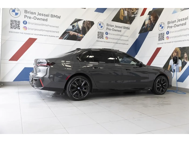 BMW 700 Series 750e xDrive 3 - автомобили, коли, обяви за нови и употребявани 7