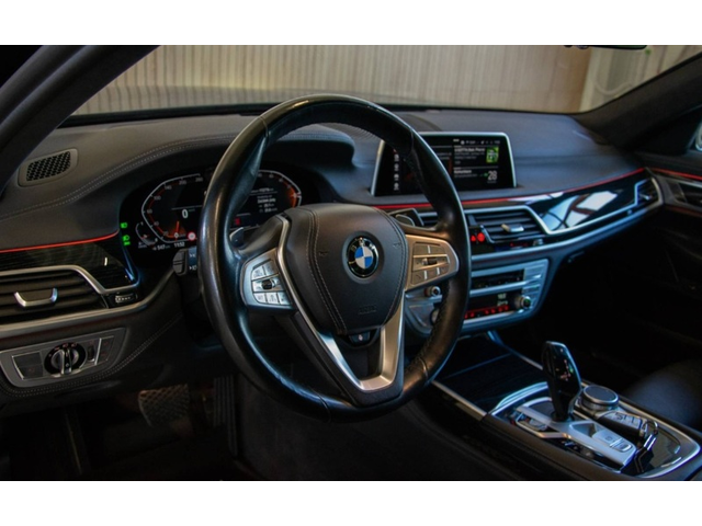 BMW 700 730d xDrive  - автомобили, коли, обяви за нови и употребявани 4