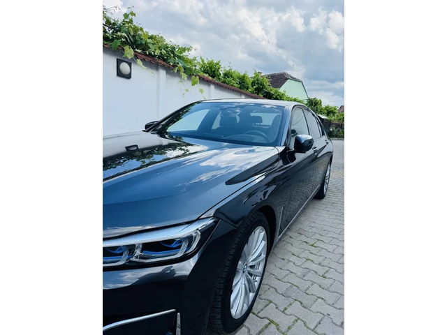 BMW 700 730d xDrive - автомобили, коли, обяви за нови и употребявани 1