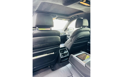 BMW 700 730d xDrive - автомобили, коли, обяви за нови и употребявани 6