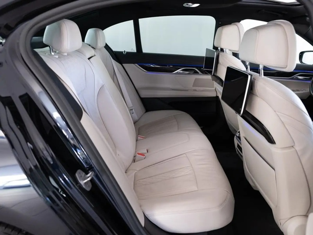 BMW 700 730d xDrive M-Pack - автомобили, коли, обяви за нови и употребявани 6