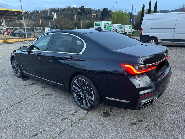 BMW 700 730d xDrive M-Pack - автомобили, коли, обяви за нови и употребявани 2