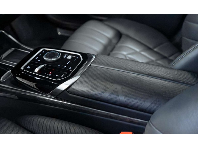 BMW 700 740d xDrive M Pack - автомобили, коли, обяви за нови и употребявани 9