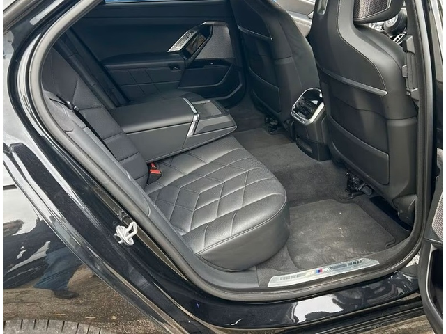 BMW 700 740d xDrive M-Sport - автомобили, коли, обяви за нови и употребявани 8
