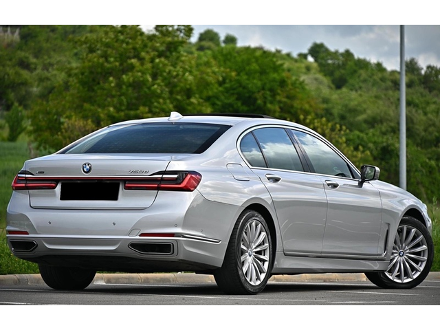 BMW 700 750d xDrive - автомобили, коли, обяви за нови и употребявани 3