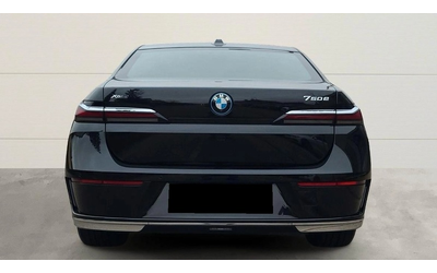 bmw-700-750e-xdrive - 3