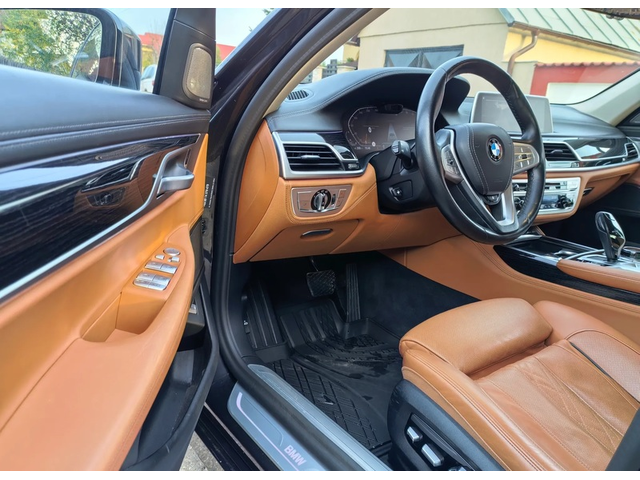 BMW 700 750i xDrive - автомобили, коли, обяви за нови и употребявани 6