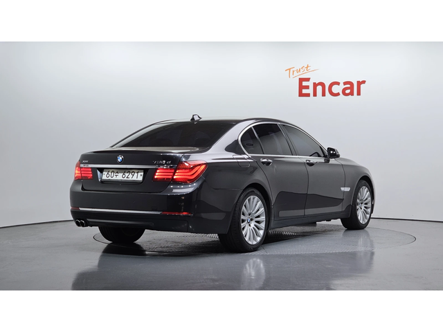 BMW 730 7 Series (F01) 730d xDrive - автомобили, коли, обяви за нови и употребявани 1