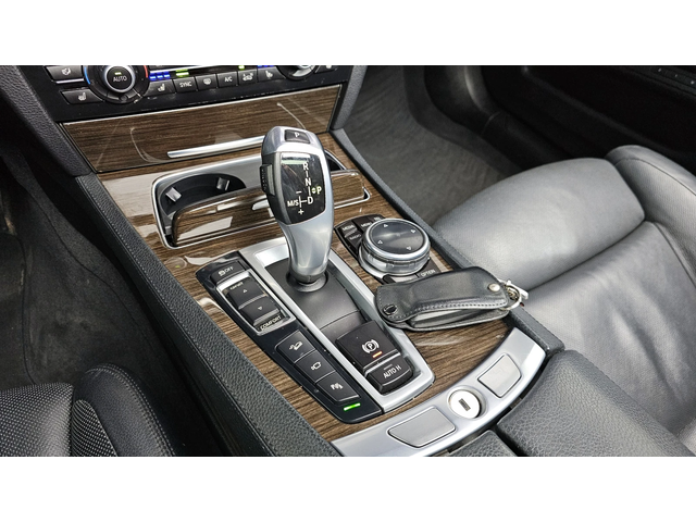 BMW 730 7 Series (F01) 730d xDrive - автомобили, коли, обяви за нови и употребявани 8