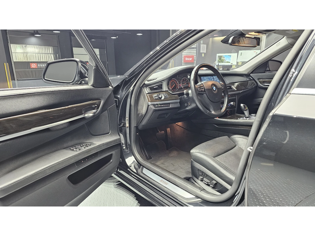 BMW 730 7 Series (F01) 730Ld - автомобили, коли, обяви за нови и употребявани 7