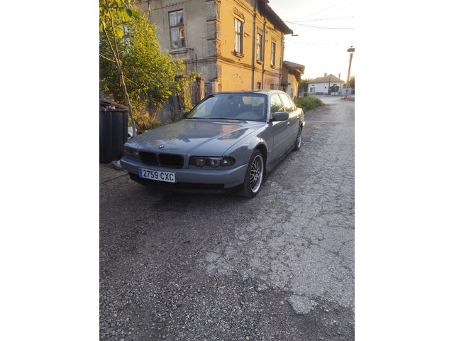 BMW 730, 2001 г., 3 км, 0 к.с. - автомобили, коли, обяви за нови и употребявани 4