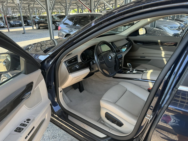 BMW 730 d X-Drive* Facelift* ПЕРФЕКТЕН* - автомобили, коли, обяви за нови и употребявани 10