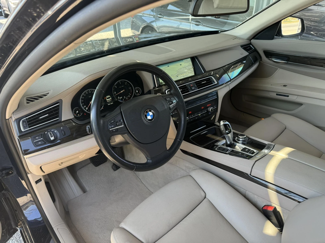 BMW 730 d X-Drive* Facelift* ПЕРФЕКТЕН* - автомобили, коли, обяви за нови и употребявани 11