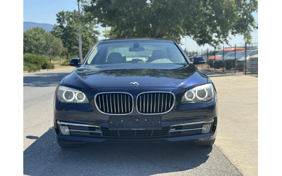 BMW 730 d X-Drive* Facelift* ПЕРФЕКТЕН* - автомобили, коли, обяви за нови и употребявани 7