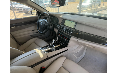 BMW 730 d X-Drive* Facelift* ПЕРФЕКТЕН* - автомобили, коли, обяви за нови и употребявани 9