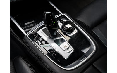 BMW 730 730D XDRIVE* 360* B&W* Обдухв* M Sport Pack* Headu - автомобили, коли, обяви за нови и употребявани 16