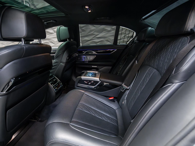 BMW 730 730D XDRIVE* 360* B&W* Обдухв* M Sport Pack* Headu - автомобили, коли, обяви за нови и употребявани 4