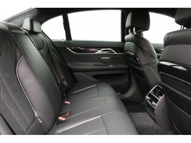 BMW 730 d xDrive - автомобили, коли, обяви за нови и употребявани 6