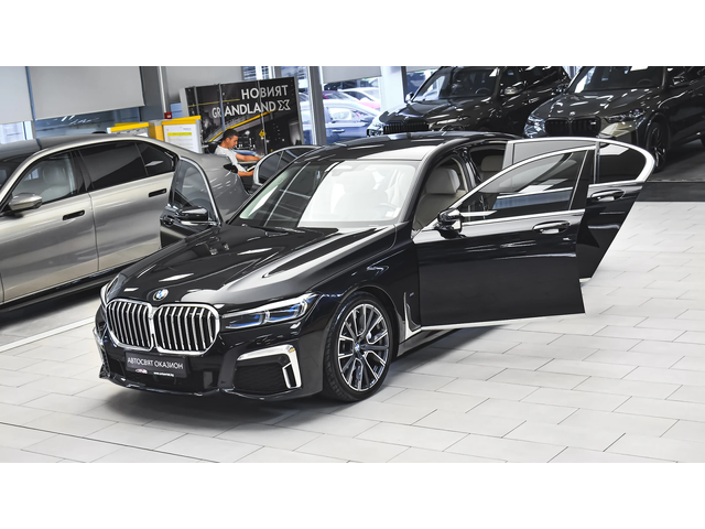 BMW 730 d xDrive M Sport Sportautomatic - автомобили, коли, обяви за нови и употребявани 0