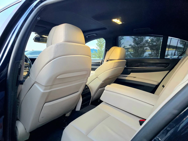 BMW 730 D XDRIVE FULL TOP ПАНОРАМЕН ЛЮК ЛИЗИНГ 100% - автомобили, коли, обяви за нови и употребявани 16