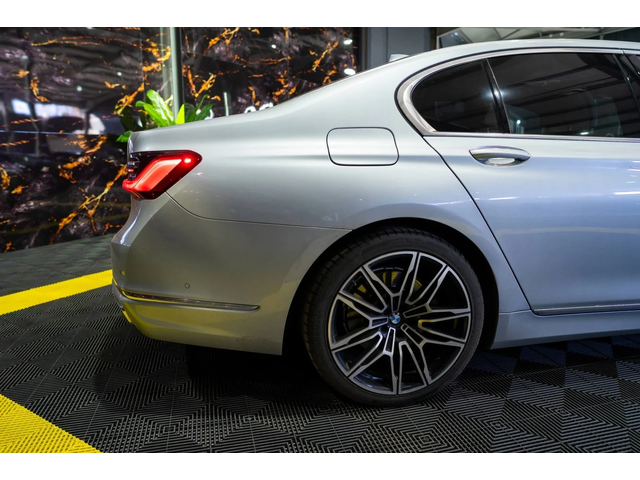 BMW 730 D XDRIVE LONG LASER LIGHT HUD H&K ЛИЗИНГ 100% - автомобили, коли, обяви за нови и употребявани 9