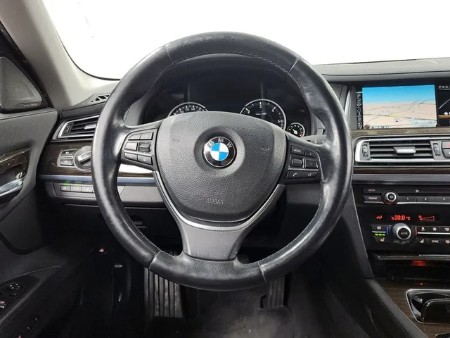 BMW 730 D xDrive - автомобили, коли, обяви за нови и употребявани 12