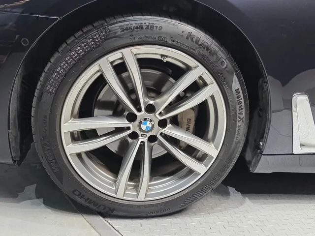 BMW 730 D xDrive M Sports - автомобили, коли, обяви за нови и употребявани 4