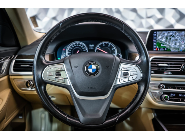 BMW 730 d xDrive* Pano* 360 - автомобили, коли, обяви за нови и употребявани 13
