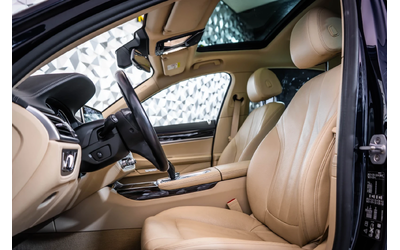 BMW 730 d xDrive* Pano* 360 - автомобили, коли, обяви за нови и употребявани 7