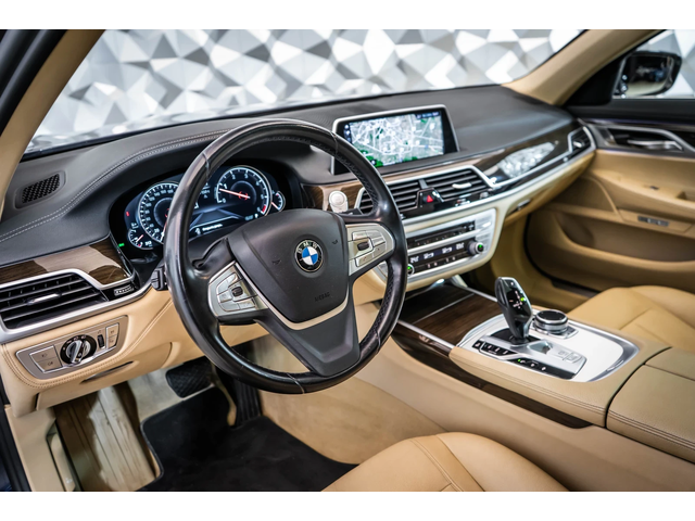 BMW 730 d xDrive* Pano* 360 - автомобили, коли, обяви за нови и употребявани 9