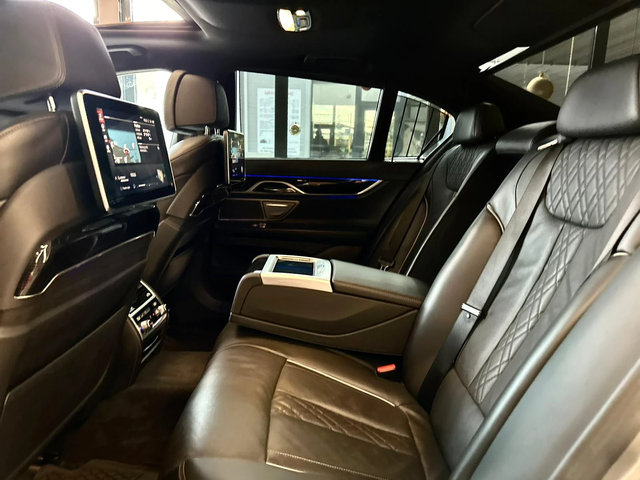 BMW 730 xDrive* Лизинг* Панорама - автомобили, коли, обяви за нови и употребявани 13