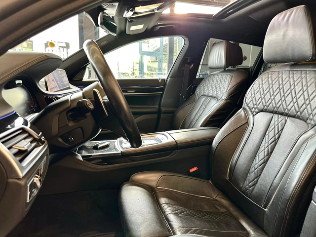 BMW 730 xDrive* Лизинг* Панорама - автомобили, коли, обяви за нови и употребявани 7